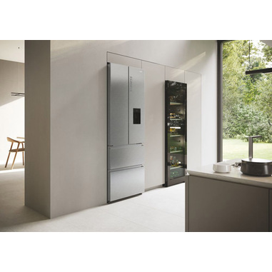 Haier FD 70 Serie 5 HFR5720EWMG frigorifero side-by-side Libera  installazione 477 L E Argento
